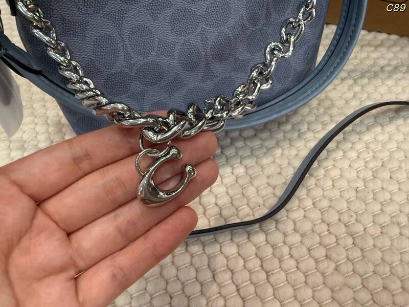 Coach Blue 25x18x10cm shoulder bag — 1:1 Replica