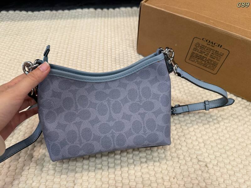 Coach Blue 25x18x10cm shoulder bag — 1:1 Replica