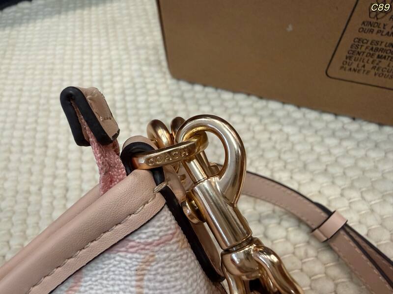 Coach Monogram 25x18x10cm shoulder bag — 1:1 Replica