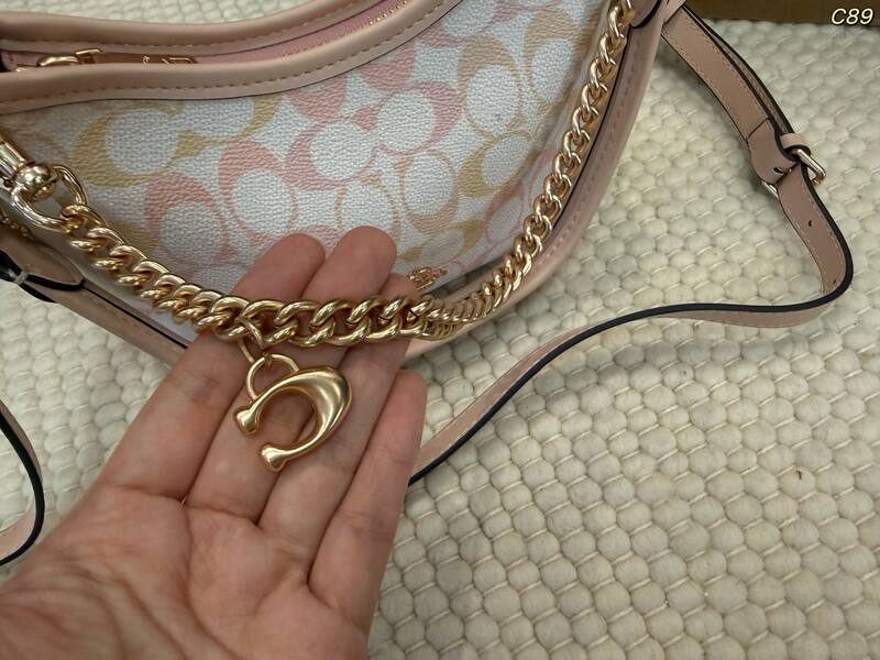 Coach Monogram 25x18x10cm shoulder bag — 1:1 Replica