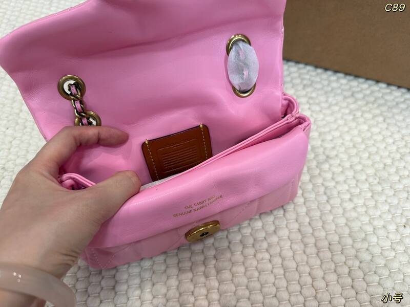 Coach Pink 25x18x10cm shoulder bag — Top Quality Replica