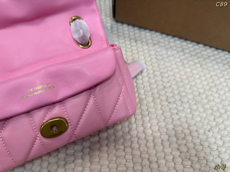 Coach Pink 25x18x10cm shoulder bag — Top Quality Replica