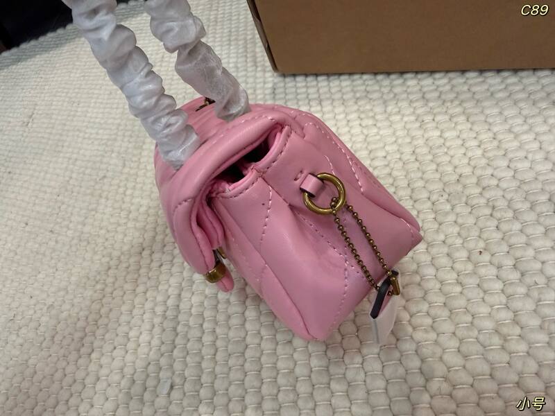 Coach Pink 25x18x10cm shoulder bag — Top Quality Replica