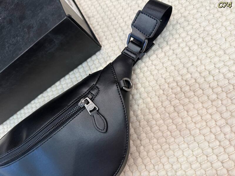 Coach Black shoulder bag — Top Quality Replica