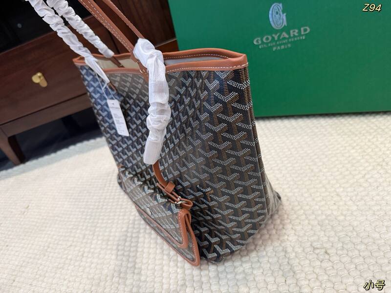 Goyard Brown 25x18x10cm shoulder bag — 1:1 Replica