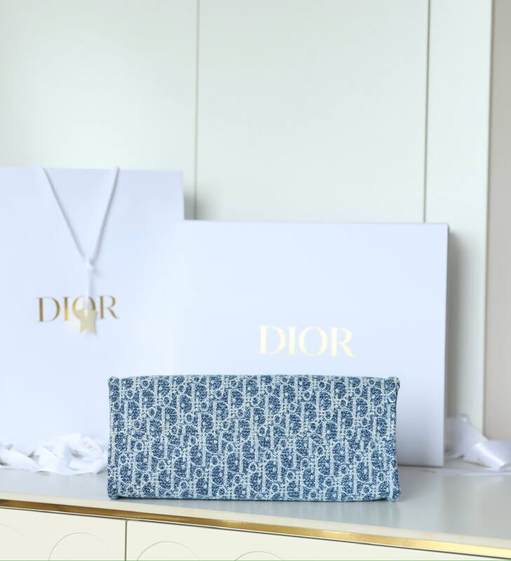 Dior Blue Oblique large tote — AAA Quality Replica