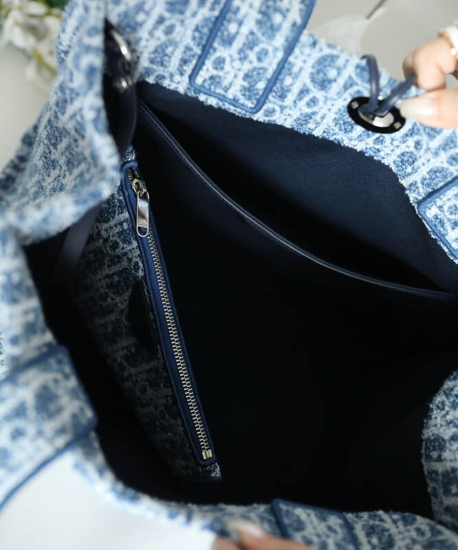 Dior Blue Oblique large tote — AAA Quality Replica
