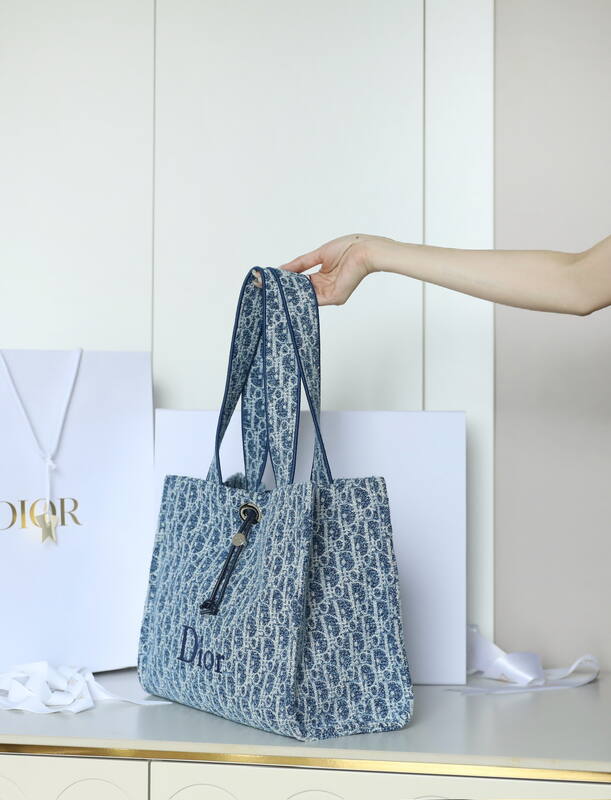 Dior Blue Oblique large tote — AAA Quality Replica