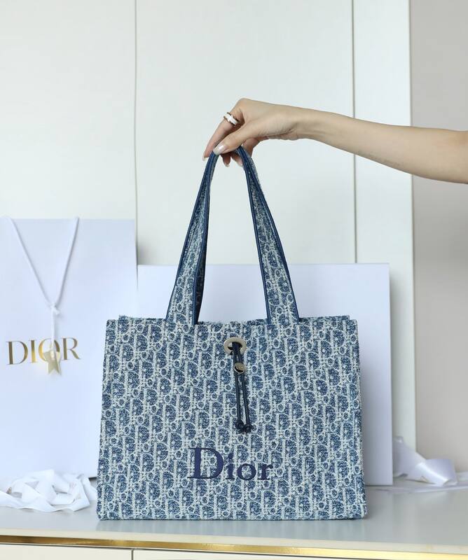 Dior Blue Oblique large tote — AAA Quality Replica