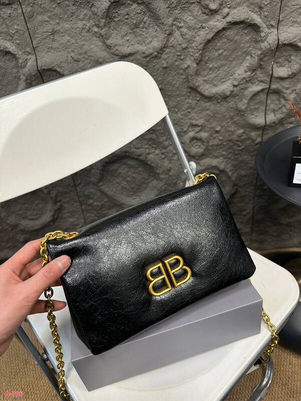 Balenciaga Black shoulder bag — AAA Quality Replica