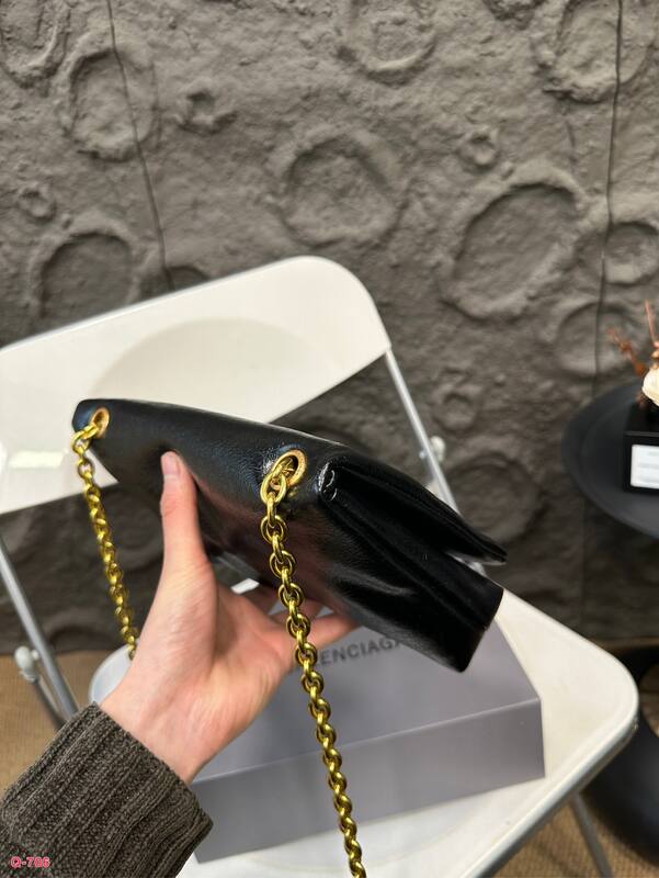 Balenciaga Black shoulder bag — AAA Quality Replica