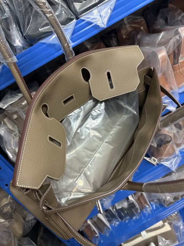Hermes Birkin Etoupe everyday — Premium Replica