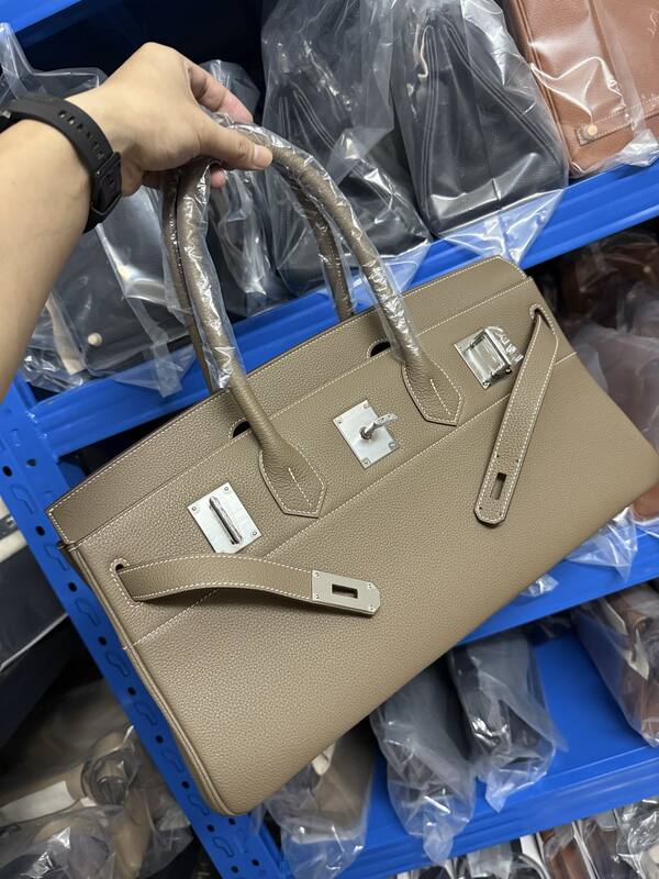 Hermes Birkin Etoupe everyday — Premium Replica