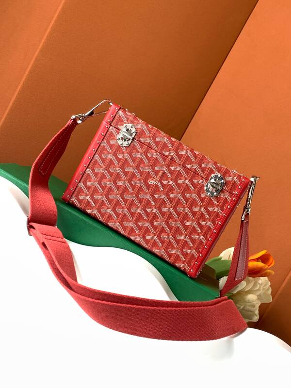 Goyard Red shoulder bag — AAA Quality Replica