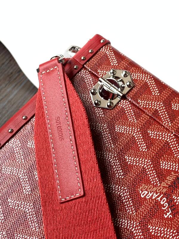 Goyard Red shoulder bag — AAA Quality Replica