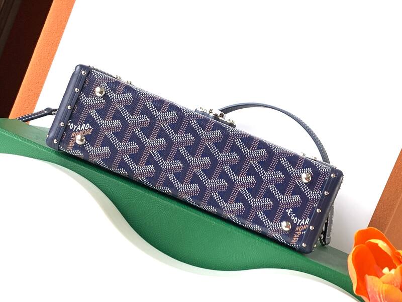 Goyard shoulder bag — Top Quality Replica