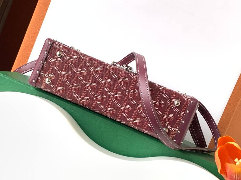 Goyard shoulder bag — 1:1 Replica