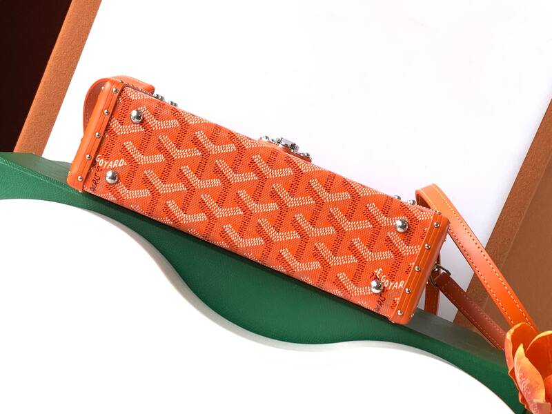 Goyard shoulder bag — 1:1 Replica
