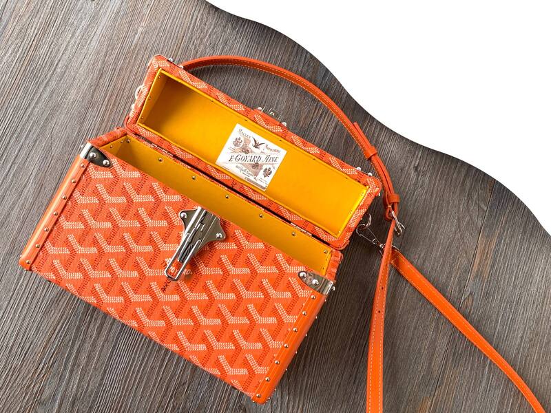 Goyard shoulder bag — 1:1 Replica
