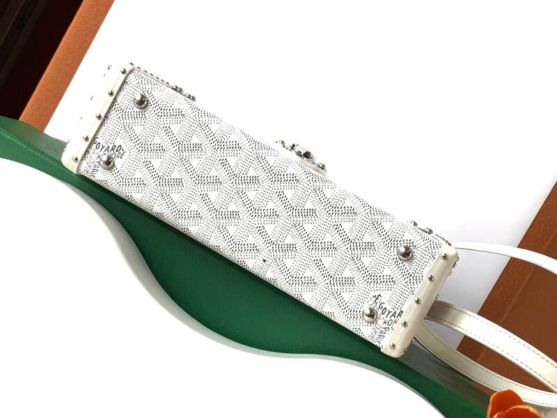 Goyard White shoulder bag — AAA Quality Replica