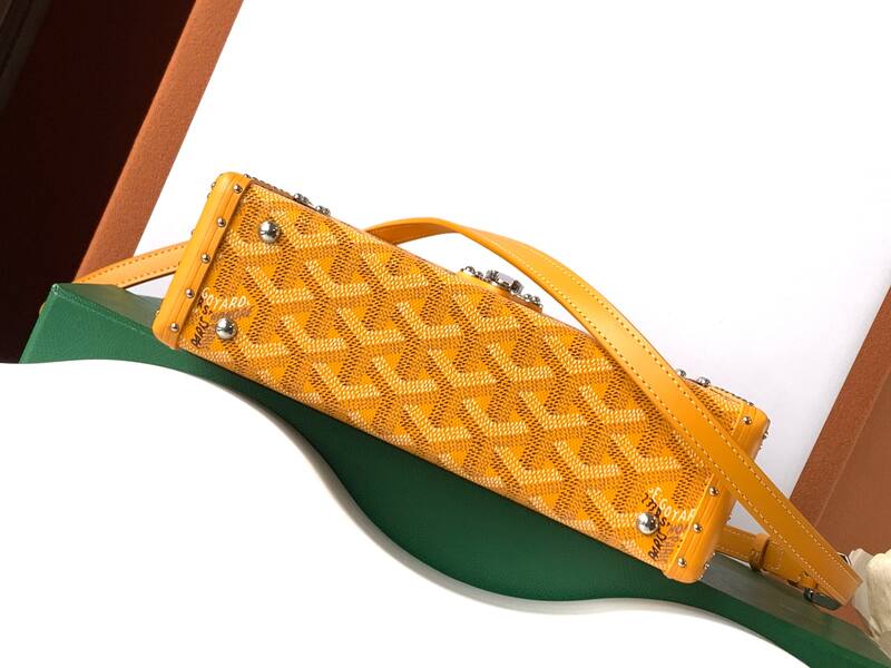 Goyard shoulder bag — 1:1 Replica