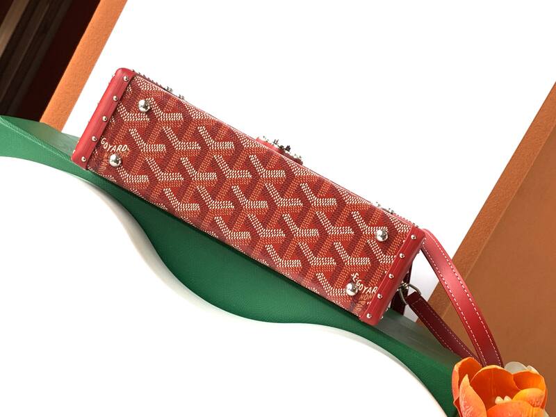 Goyard Red shoulder bag — Premium Replica