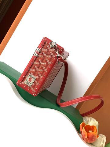 Goyard Red shoulder bag Premium Replica