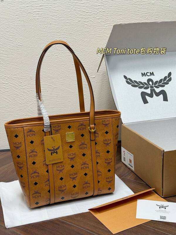 MCM Toni Visetos shoulder bag — Top Quality Replica