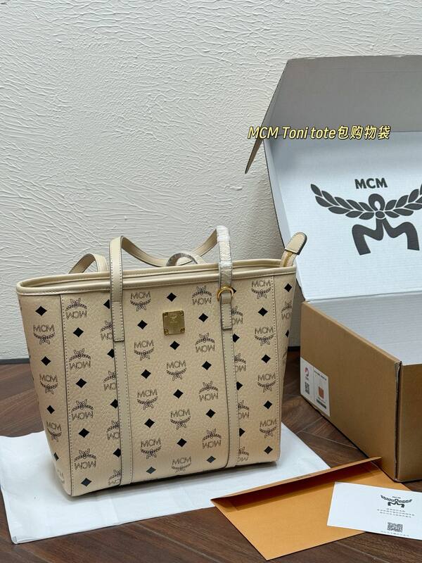 MCM Toni Visetos shoulder bag — Top Quality Replica