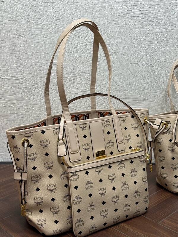MCM Toni Visetos shoulder bag — Top Quality Replica