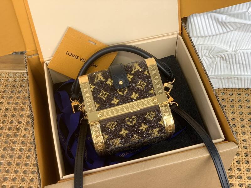 Louis Vuitton Treasure Box Black Monogram crossbody — Top Quality Replica