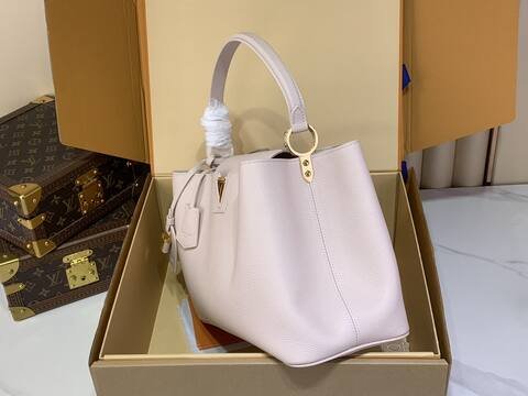 Louis Vuitton Capucines Light Pink everyday 1 1 Replica