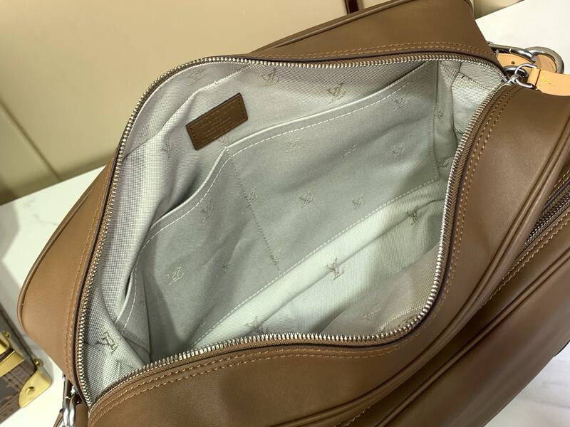 Louis Vuitton M27999 Brown XL travel — AAA Quality Replica