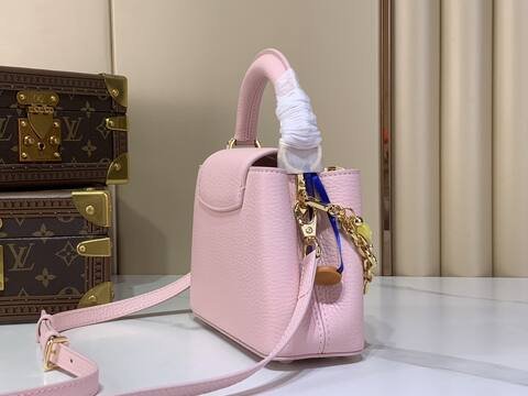 Louis Vuitton Capucines Pink crossbody Premium Replica