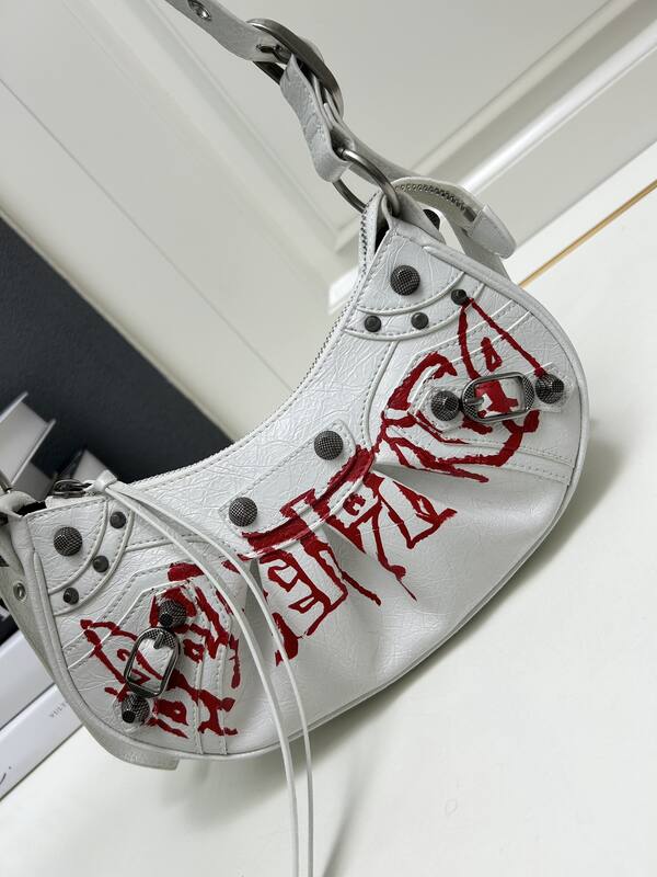Balenciaga Le Cagole White with red graffiti print 26x16x10cm shoulder — Premium Replica