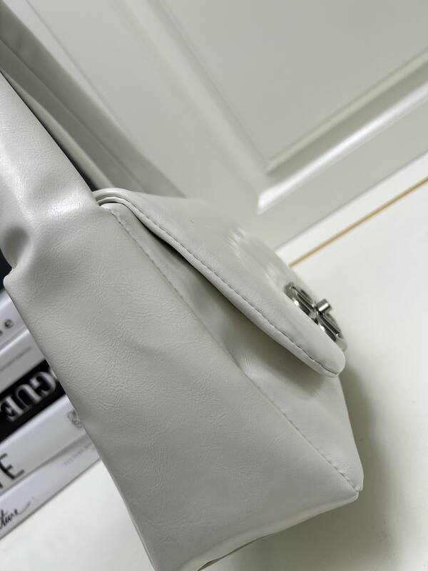 Balenciaga White 24x18x10cm shoulder — 1:1 Replica