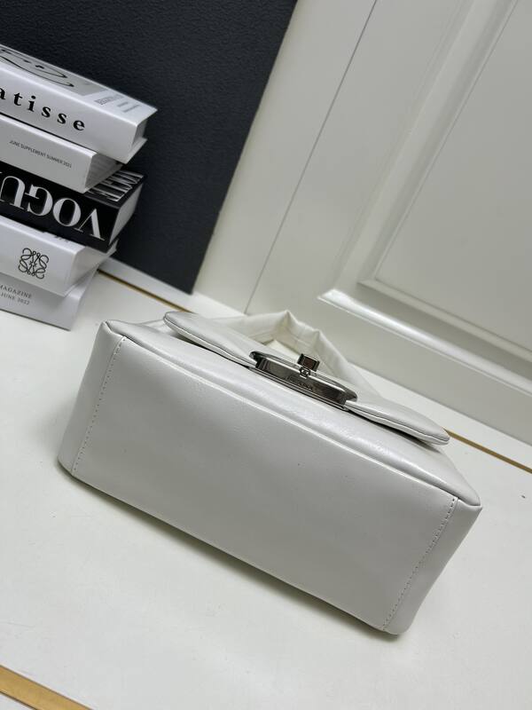 Balenciaga White 24x18x10cm shoulder — 1:1 Replica