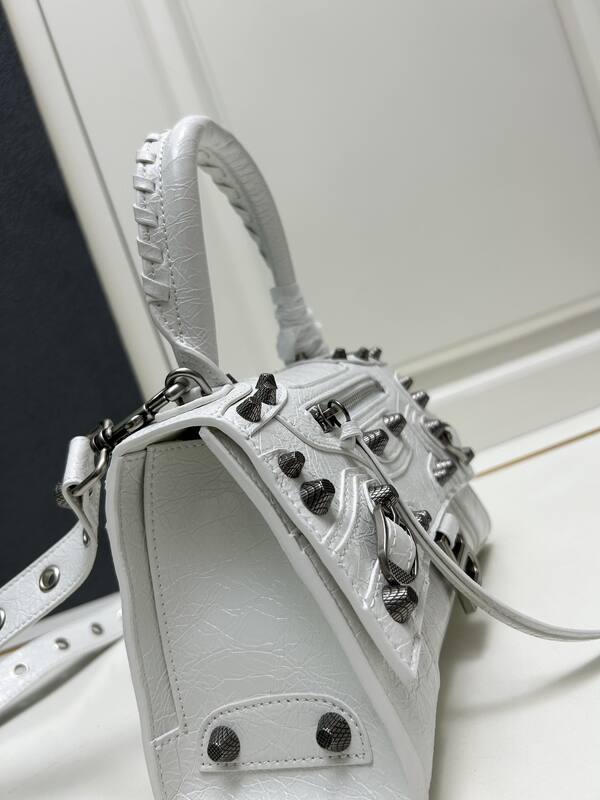 Balenciaga Hourglass White cracked leather with gunmetal studs 23x14x10cm crossbody — 1:1 Replica