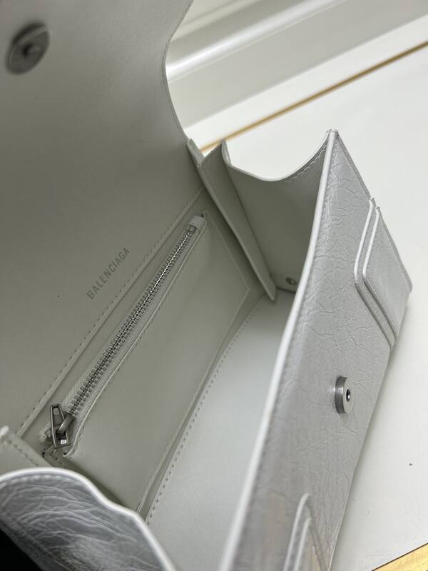 Balenciaga Hourglass White cracked leather with gunmetal studs 23x14x10cm crossbody — 1:1 Replica