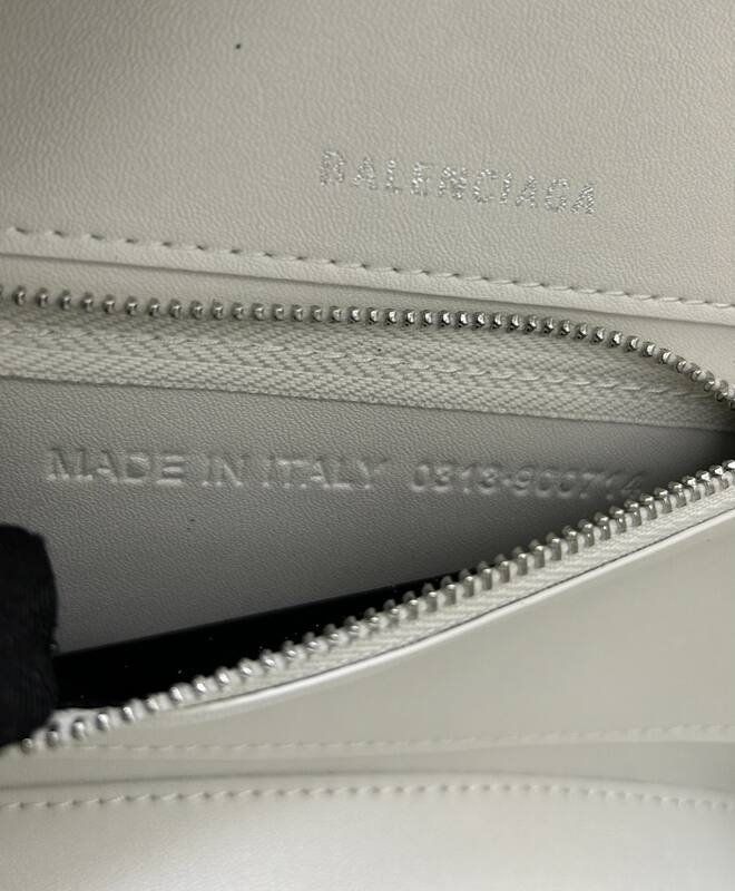 Balenciaga Hourglass White cracked leather with gunmetal studs 23x14x10cm crossbody — 1:1 Replica