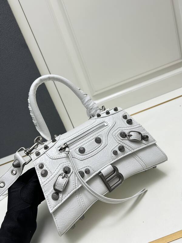 Balenciaga Hourglass White cracked leather with gunmetal studs 23x14x10cm crossbody — 1:1 Replica