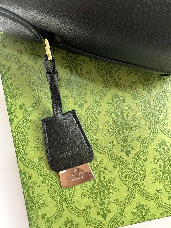 Gucci Black shoulder — Premium Replica