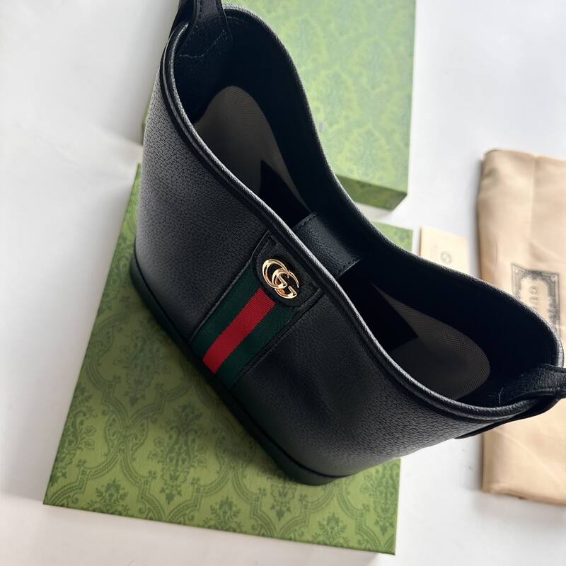 Gucci Black shoulder — Premium Replica