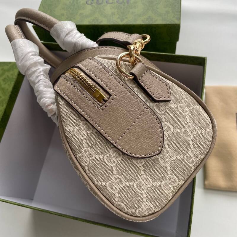 Gucci Beige GG Supreme with Web stripe crossbody — Top Quality Replica