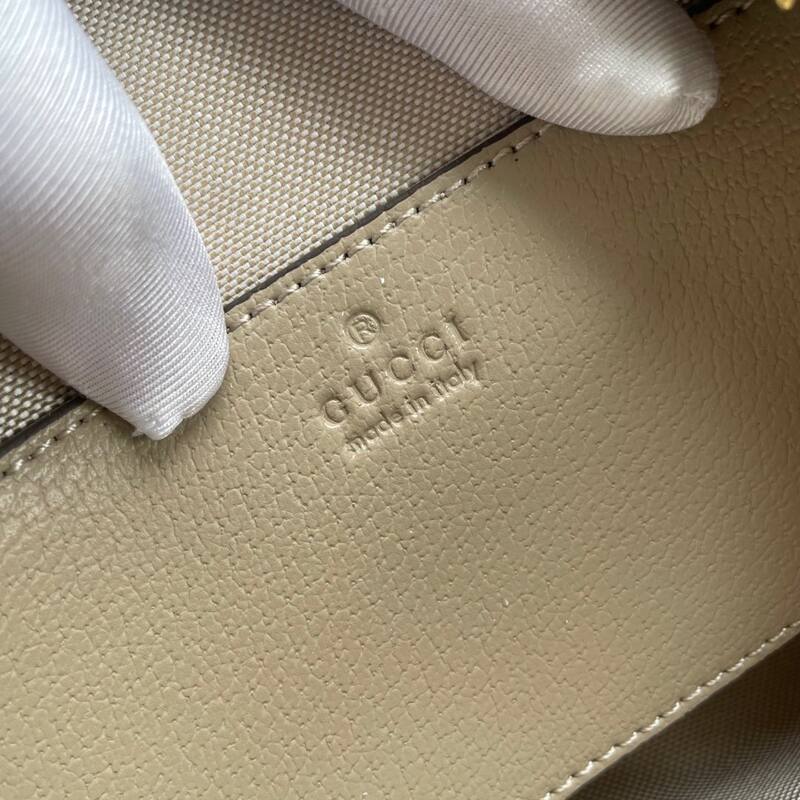 Gucci Beige GG Supreme with Web stripe crossbody — Top Quality Replica