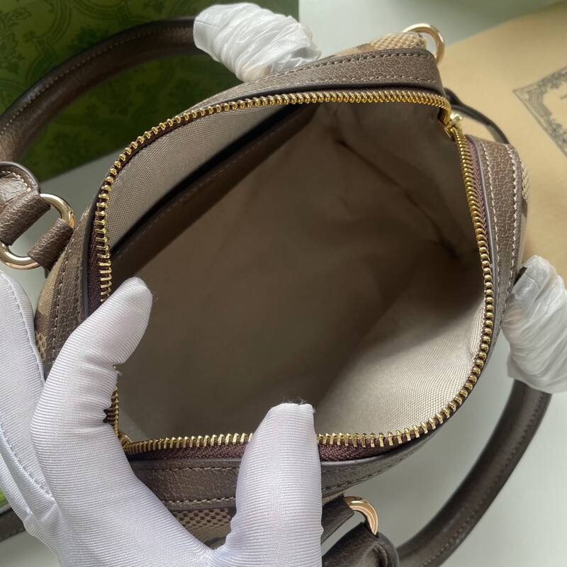 Gucci Beige Ebony GG Supreme mini crossbody — AAA Quality Replica