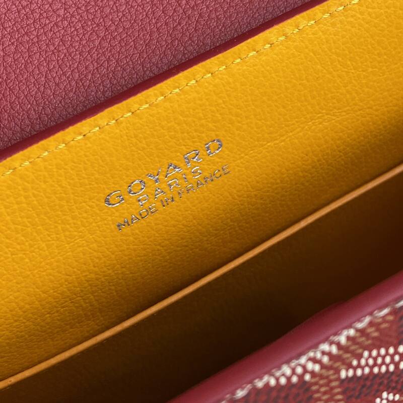 Goyard Red shoulder bag — Top Quality Replica
