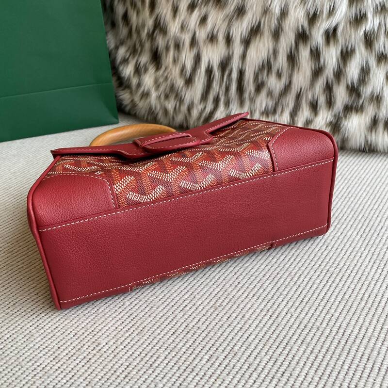Goyard Red shoulder bag — Top Quality Replica