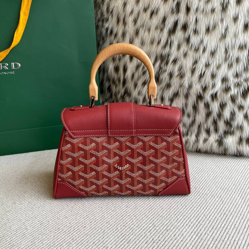 Goyard Red shoulder bag — Top Quality Replica