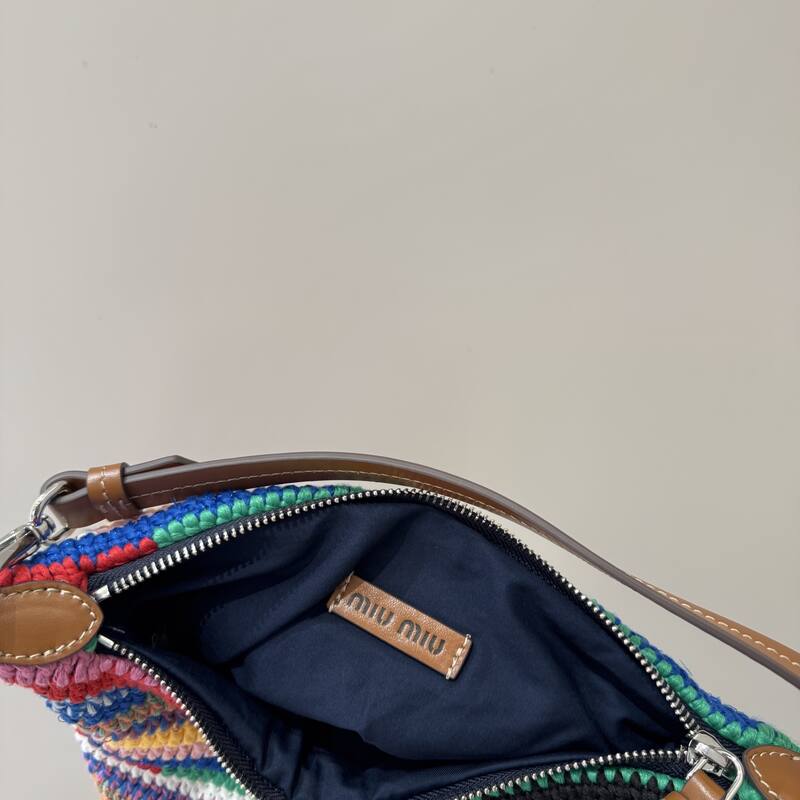 Miu Miu Brown 25x18x10cm shoulder bag — Premium Replica
